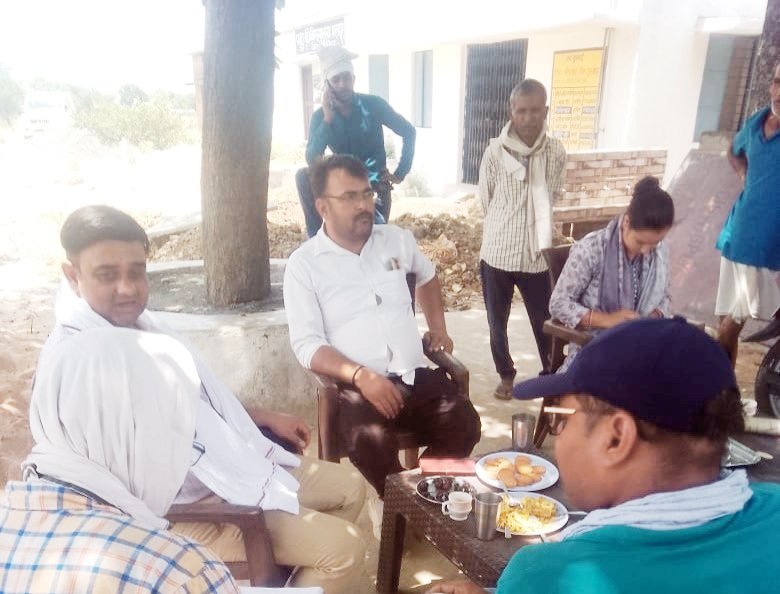 तहसील पर पैसा लेकर स्टे देने का आरोप सुविधा शुल्क के बिना नहीं होता सीमांकन